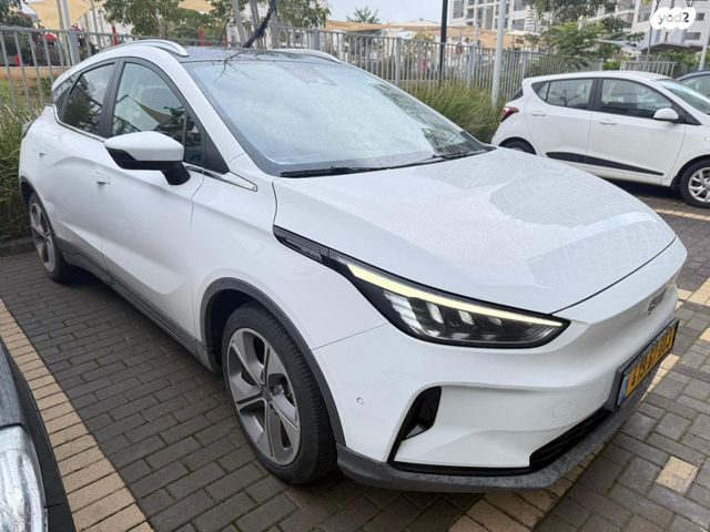 ג׳ילי Geometry C