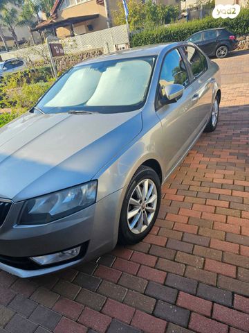 סקודה אוקטביה