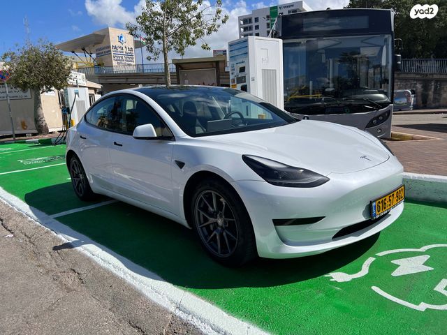 טסלה מודל 3