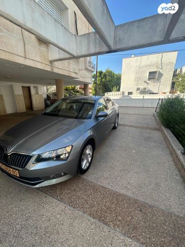 מודעת רכב סקודה סופרב