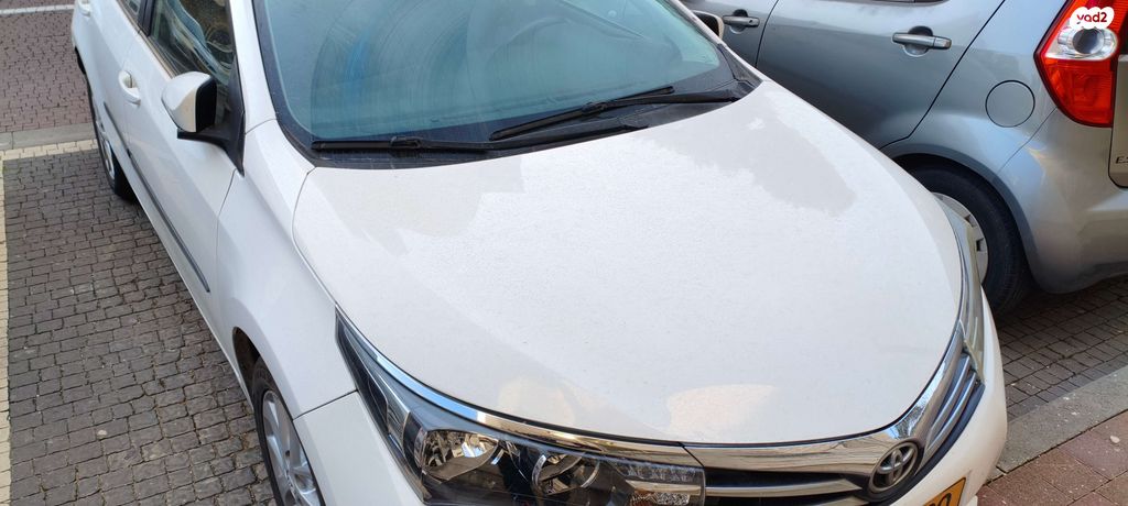 מודעת רכב טויוטה קורולה