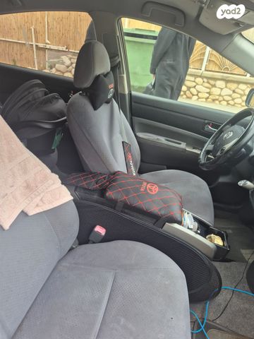 טויוטה פריוס