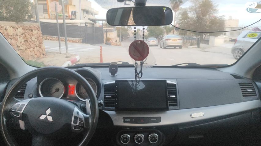 מיצובישי לנסר