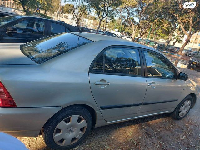 טויוטה קורולה