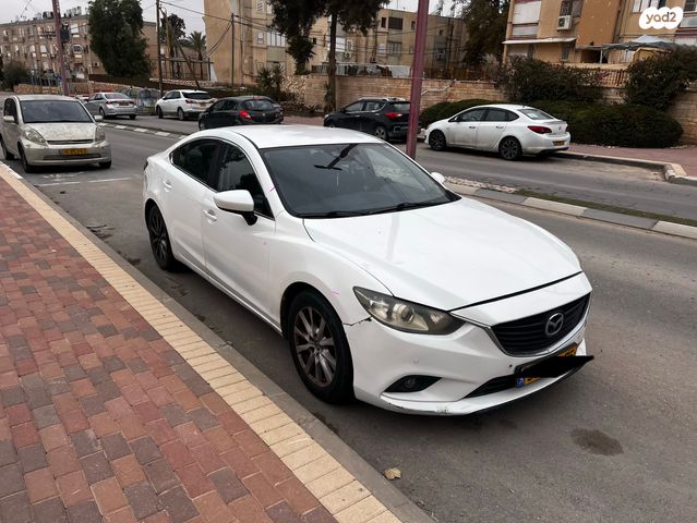 מודעת רכב מאזדה 6
