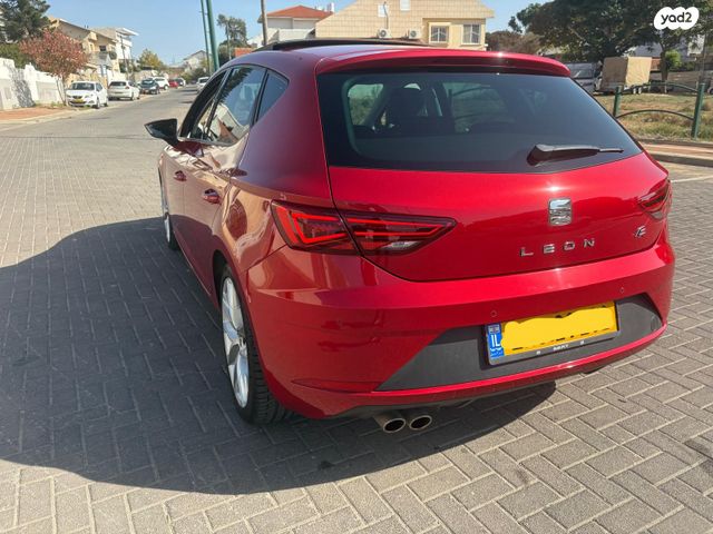 מודעת רכב סיאט לאון