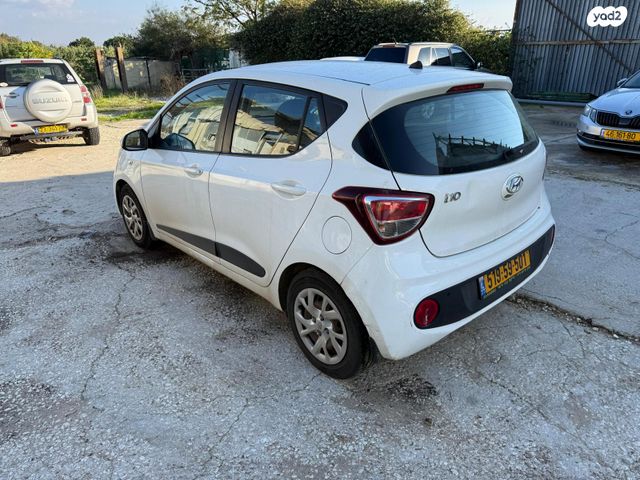 יונדאי i10