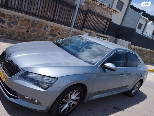 מודעת רכב סקודה סופרב