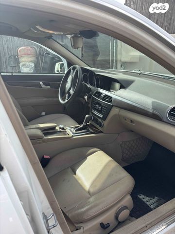 מודעת רכב מרצדס-בנץ C-class