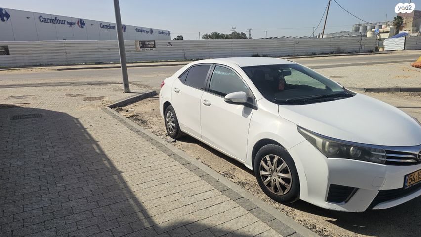 טויוטה קורולה