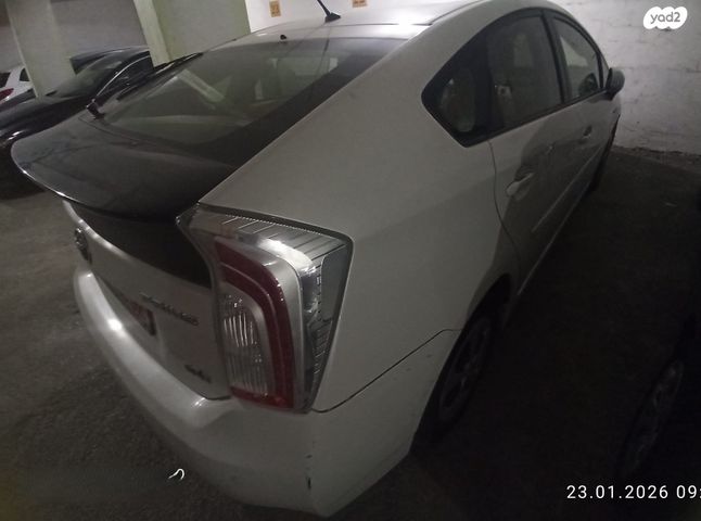 מודעת רכב טויוטה פריוס