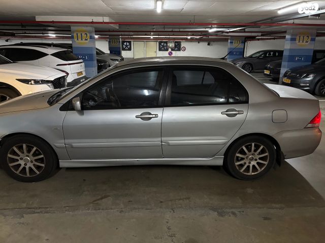 מיצובישי לנסר