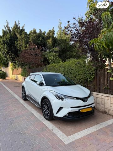 טויוטה C-HR