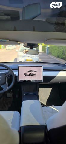 מודעת רכב טסלה מודל Y