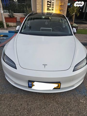 מודעת רכב טסלה מודל 3