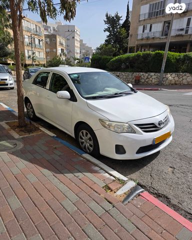 טויוטה קורולה