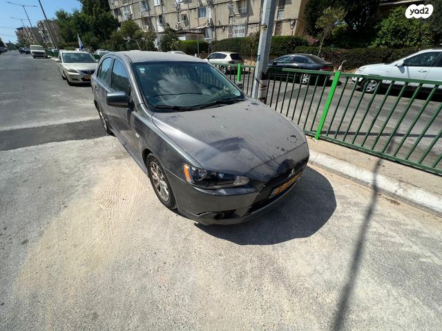 מודעת רכב מיצובישי לנסר