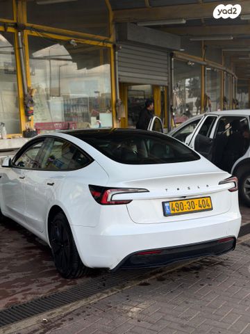 טסלה מודל 3