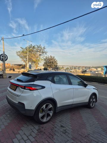 ג׳ילי Geometry C