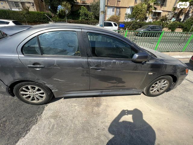 מיצובישי לנסר