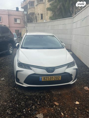 טויוטה קורולה