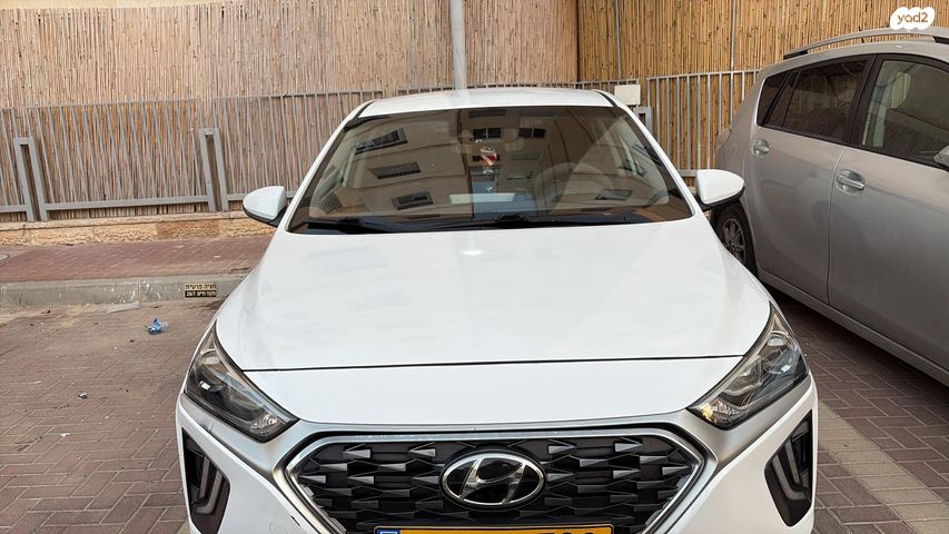 יונדאי איוניק