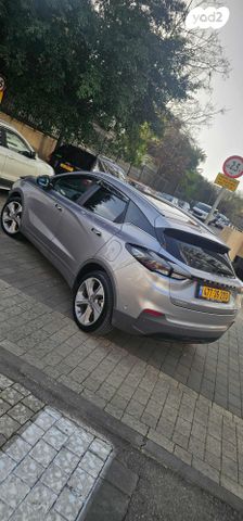 מודעת רכב ג׳ילי Geometry C