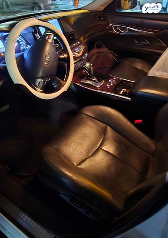 אינפיניטי Q70