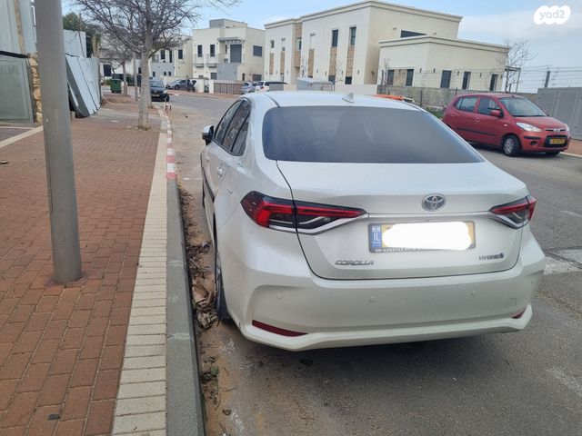 טויוטה קורולה