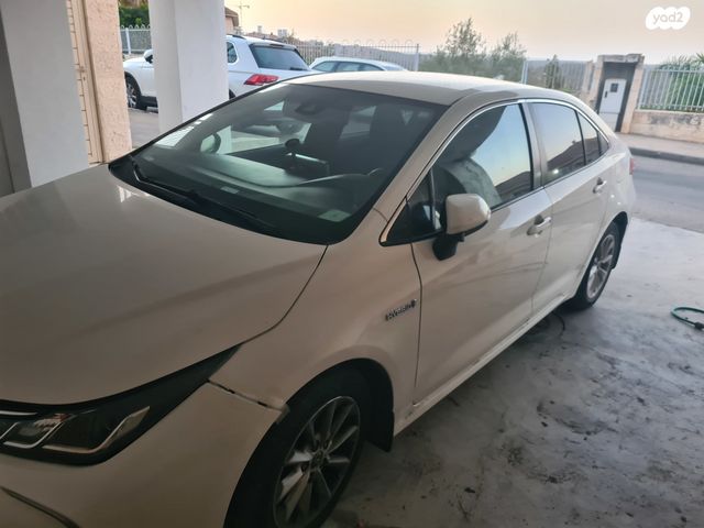 מודעת רכב טויוטה קורולה