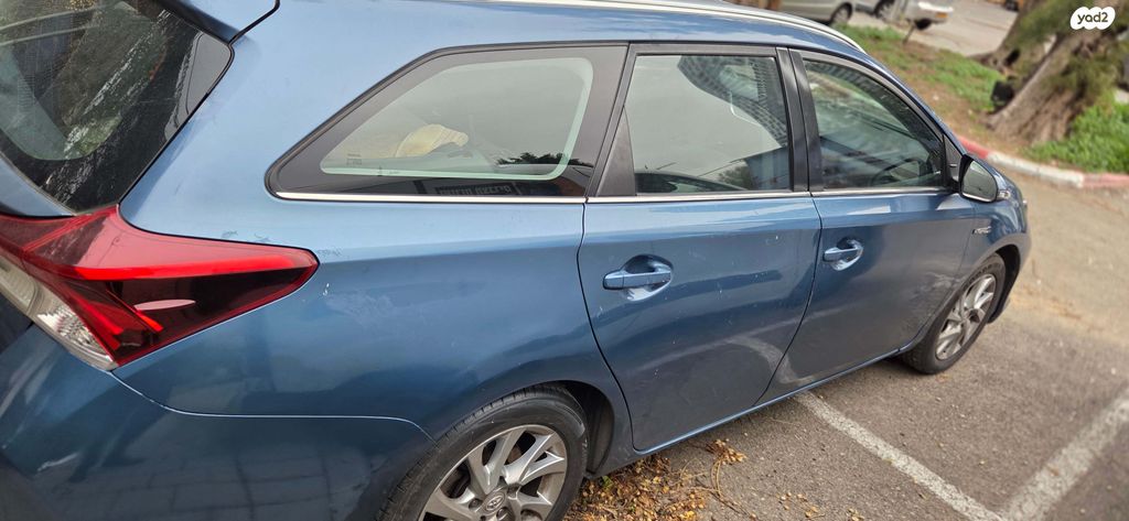 מודעת רכב טויוטה אוריס