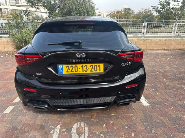 אינפיניטי Q30