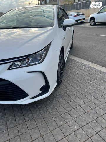 טויוטה קורולה