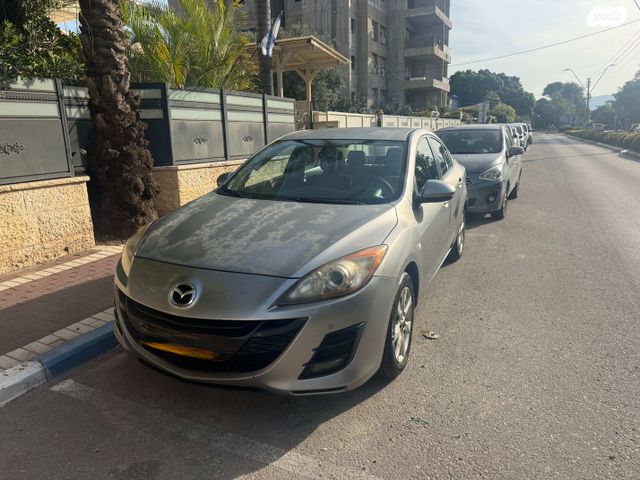 מאזדה 3