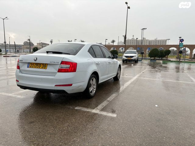 סקודה אוקטביה 