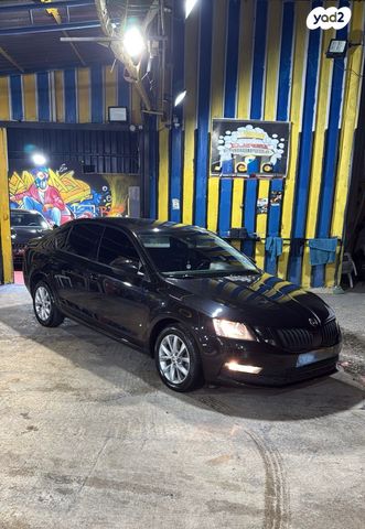 סקודה אוקטביה