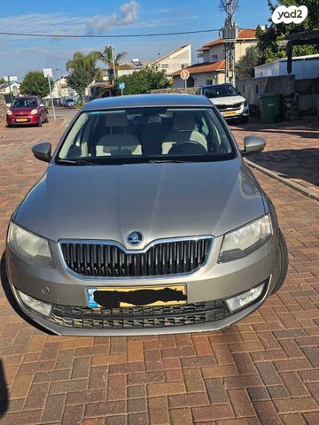 סקודה אוקטביה