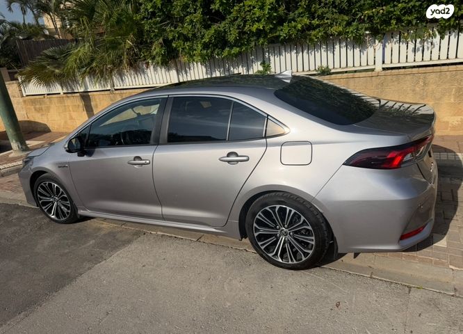 מודעת רכב טויוטה קורולה