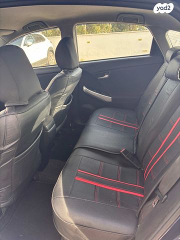 מודעת רכב טויוטה פריוס