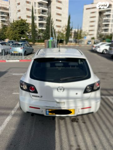 מודעת רכב מאזדה 3