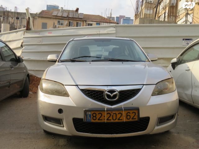 מודעת רכב מאזדה 3