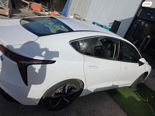 אי.וי איזי  Limo