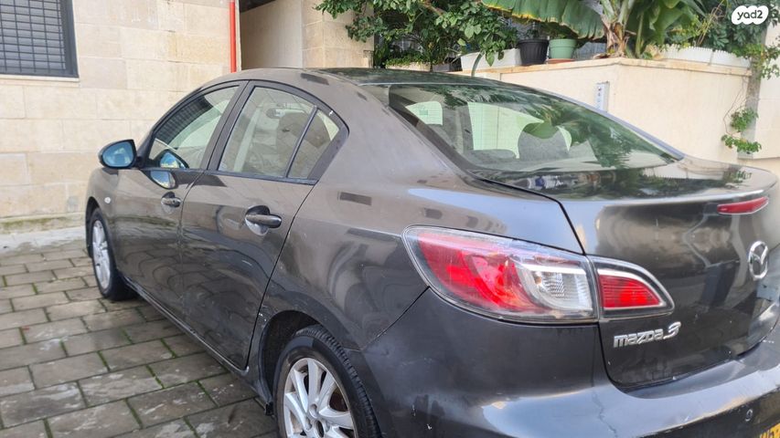 מאזדה 3