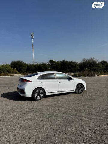 יונדאי איוניק