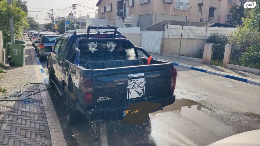 איסוזו די-מקס