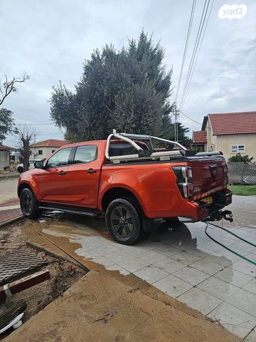 מודעת רכב איסוזו די-מקס