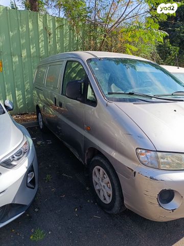 יונדאי H-1 / i800