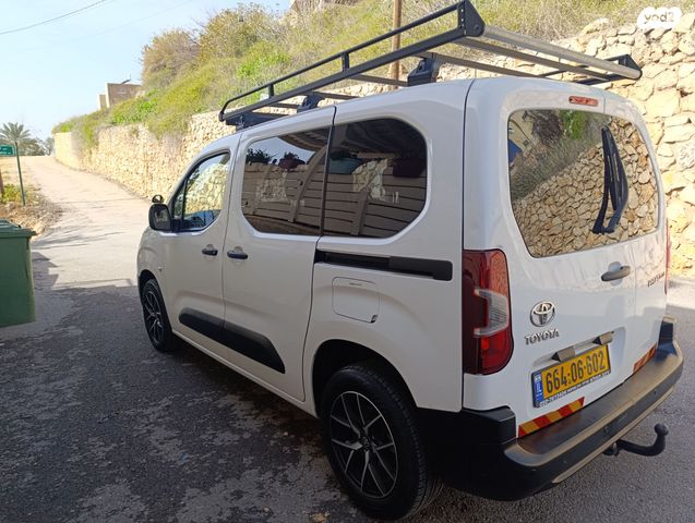 טויוטה פרואייס סיטי