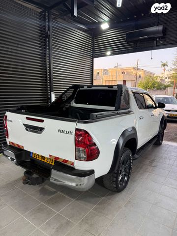 טויוטה היילקס