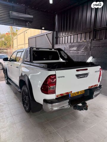 טויוטה היילקס